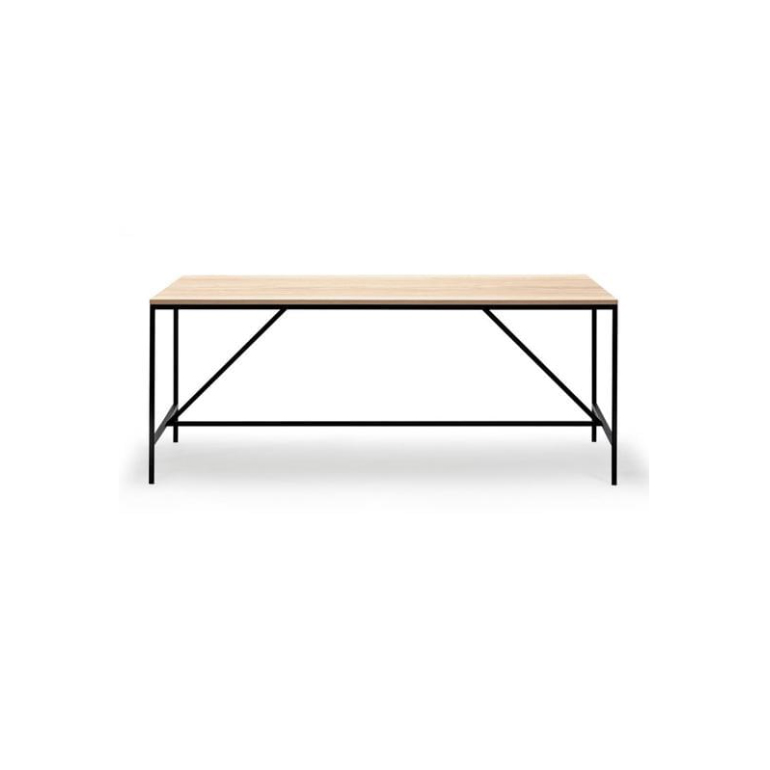 Cache Dining table